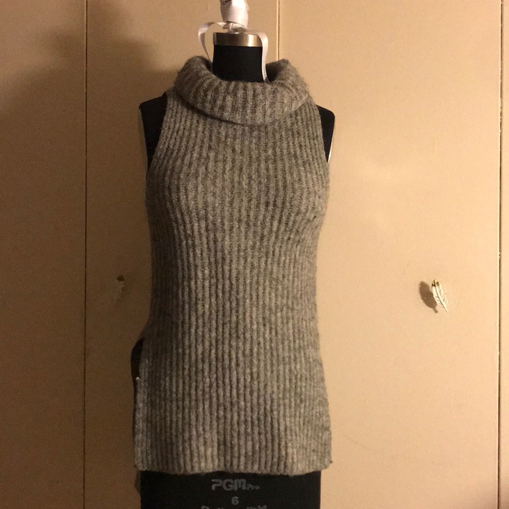 LOFT Sweater Vest